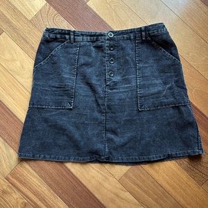 Sadie & Sage Lightweight Corduroy MiniSkirt with Buttons, size medium